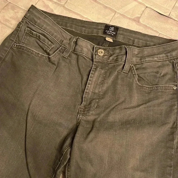 JUST BLACK size 31 jeans Stitch Fix - Picture 2 of 4